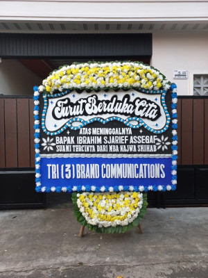 Papan Bunga Duka di Maricaya Selatan